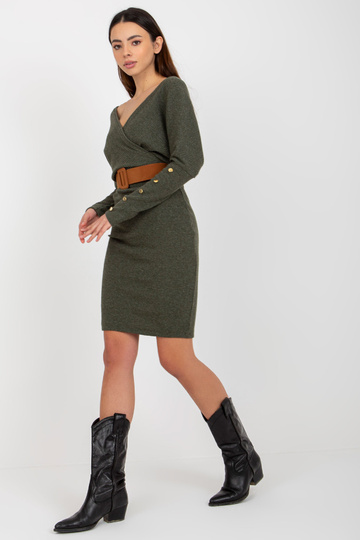 Khaki värvi soonikkoes...