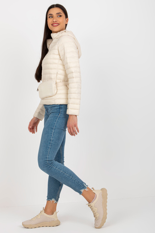 Beež üleminekuaja tepitud jope... Beež üleminekuaja tepitud jope...