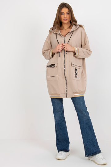 Beež pikk kapuutsi ja...