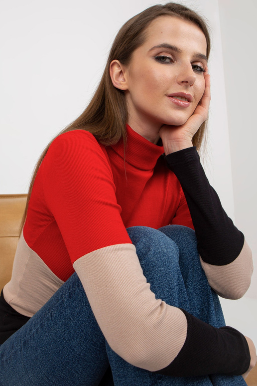 Punane ja must triibulise...