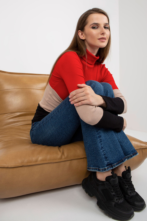 Punane ja must triibulise...