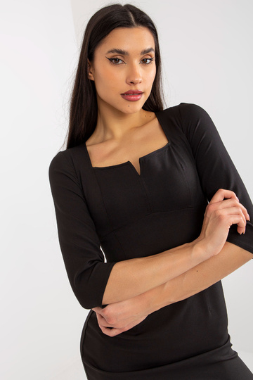 Must pliiatsiga minipikk... 2