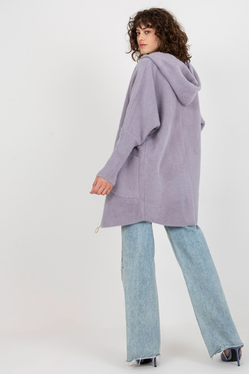 Helelilla taskutega naiste... 2