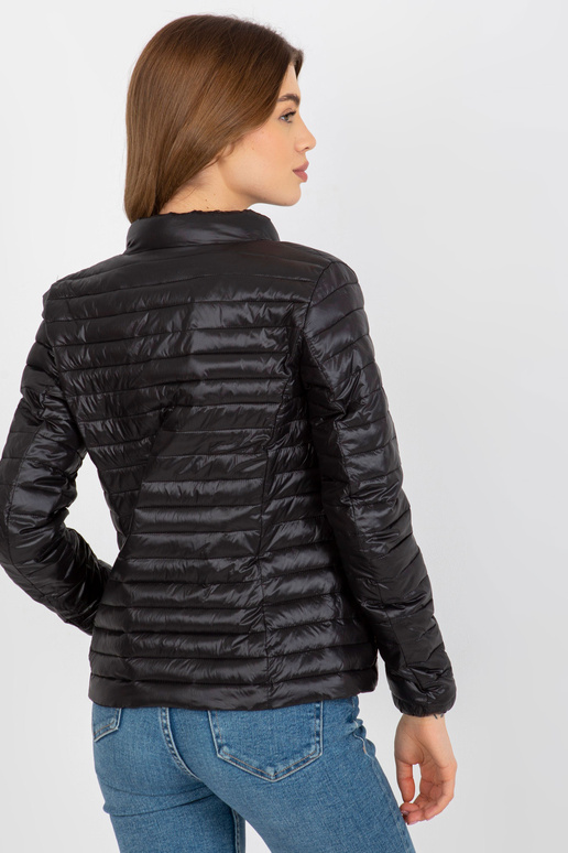 Must üleminekuajaline tepitud jakk