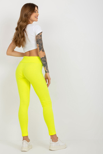 Fluo kollase soonikuga...