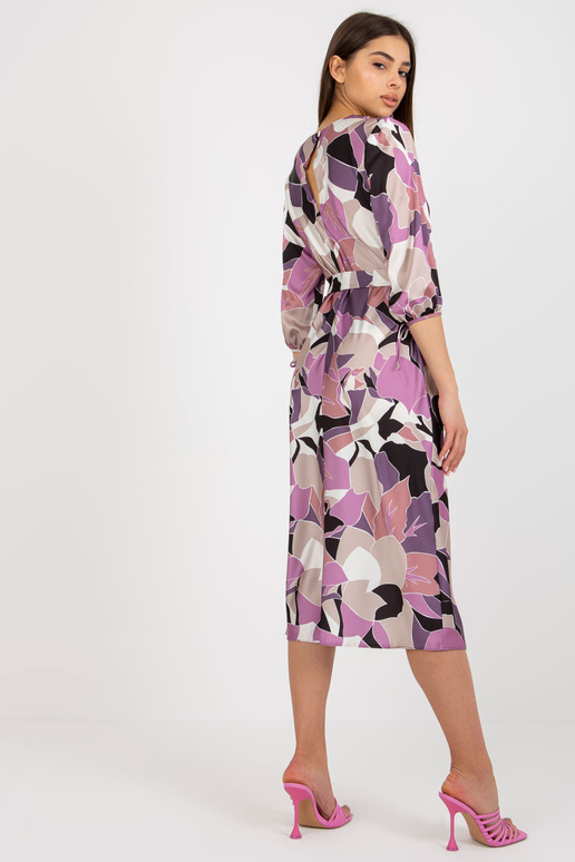 Lilla kokteilikleit varrukatel lipsuga