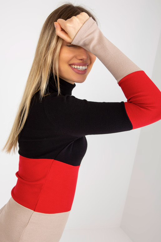 Must ja beež naiste soonikuga...