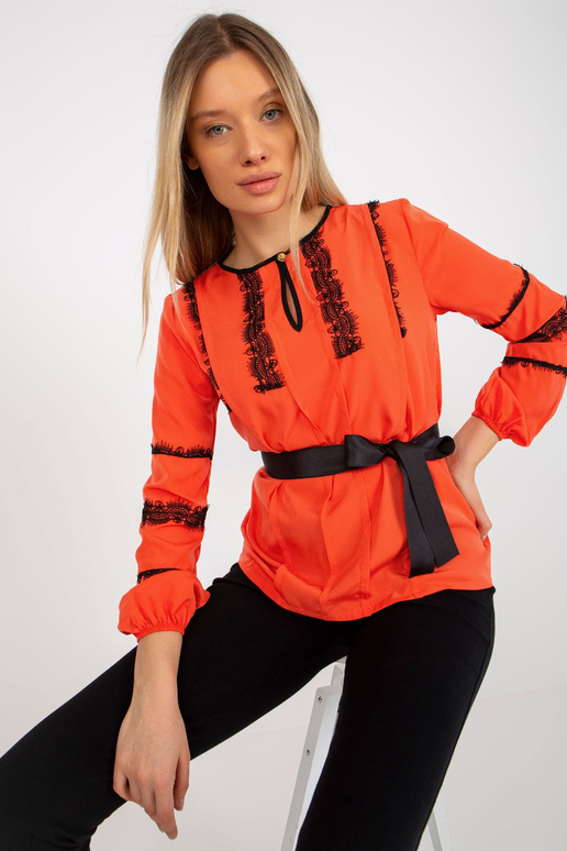 Oranž naiste pidulik seotava rihmaga...