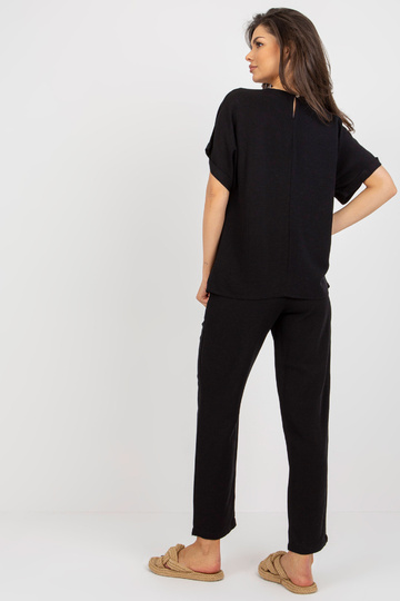 Must suvine komplekt pluusi... 2