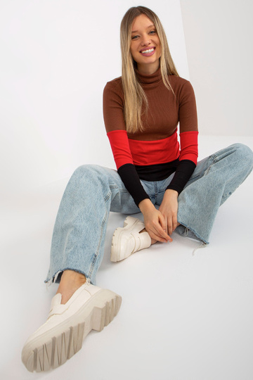 Tumepruuni ja musta... 2