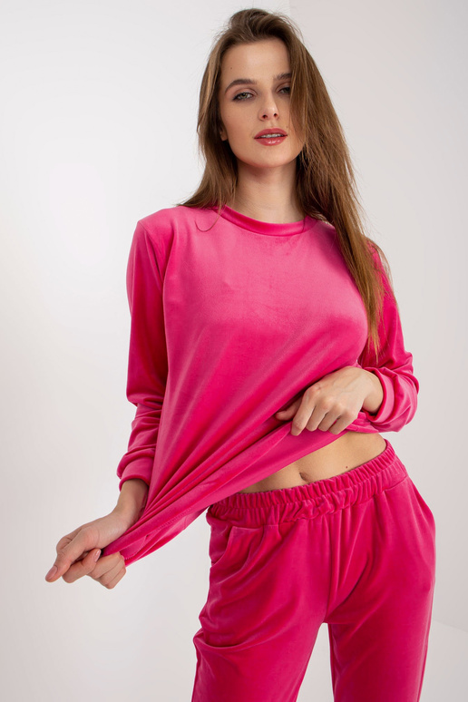 Naiste fuksia veluurkomplekt koos... Naiste fuksia veluurkomplekt koos...