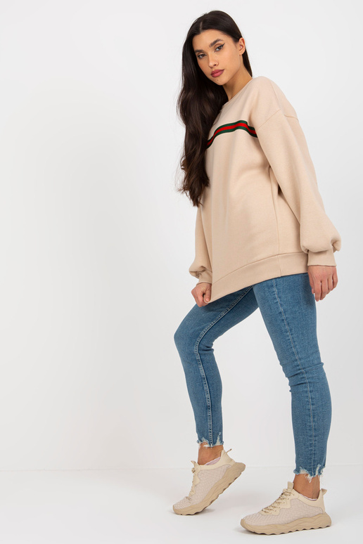 Suure lõikega beež kapuutsita...