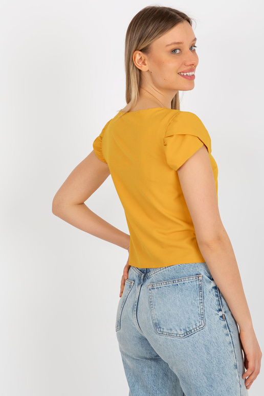 Tumekollane pidulik aplikatsiooni ja...