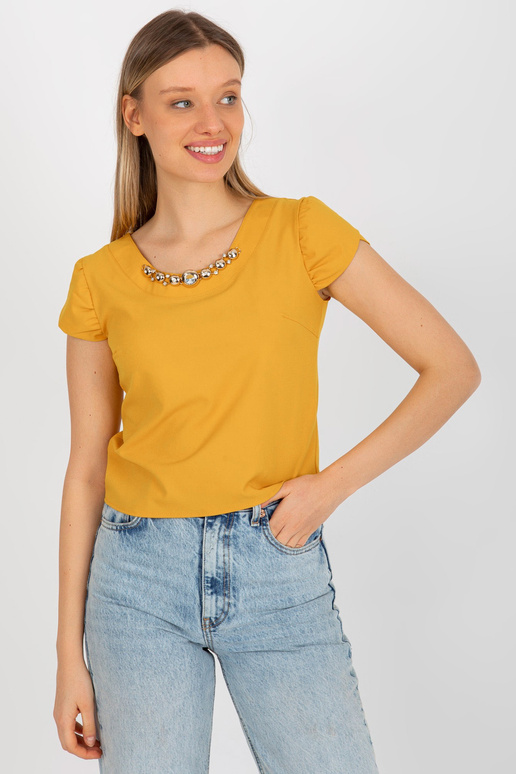 Tumekollane pidulik aplikatsiooni ja...