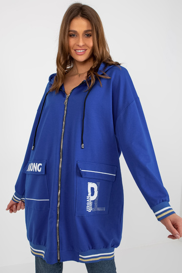 Tumebeež pikk pusa ja...