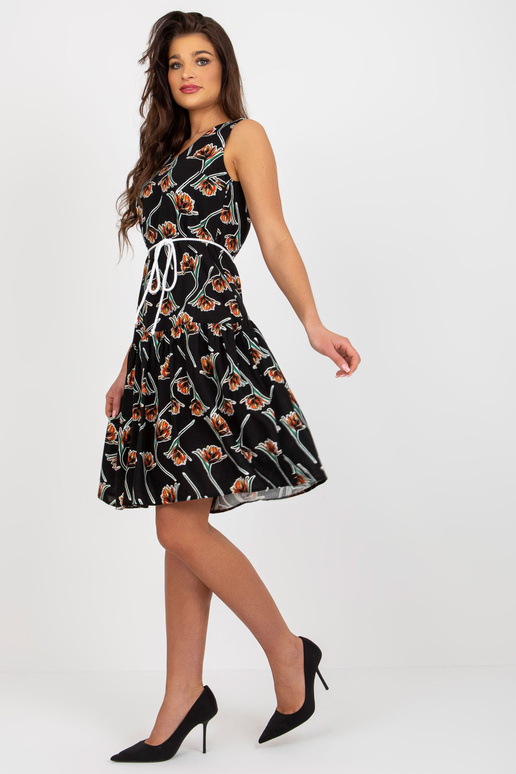 Must põletatud lilleline linane kleit Must põletatud lilleline linane kleit