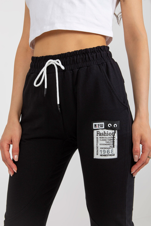 Mustad naiste pahkluu dressipüksid