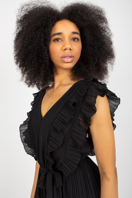 Must naiste laia säärega kombinesoon... Must naiste laia säärega kombinesoon...