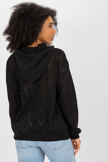 Must ažuurne kapuutsiga... 2