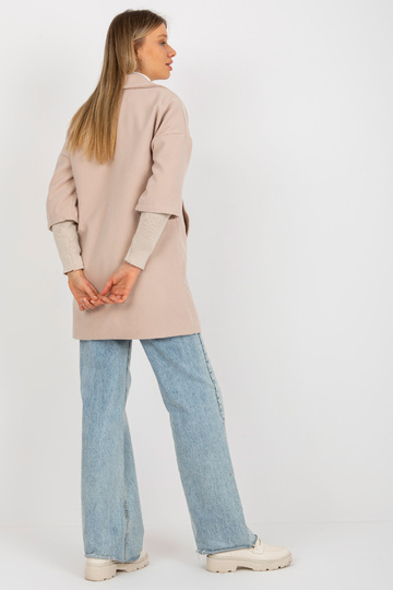 Beež mantel, mille...