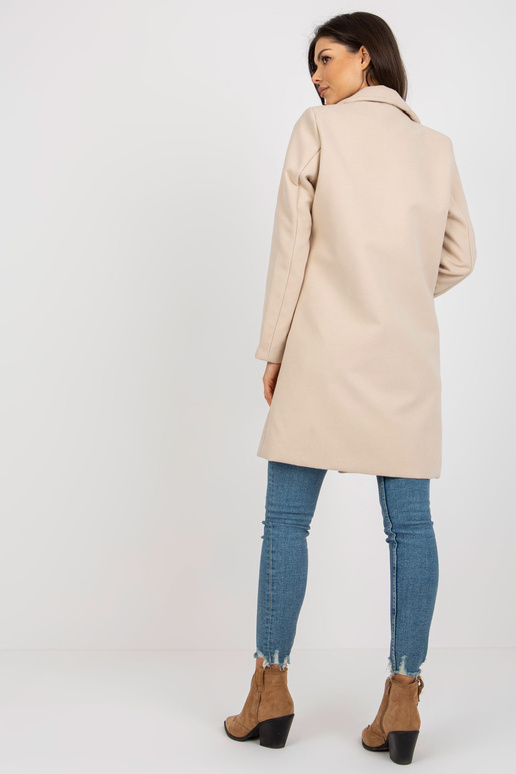 Beež elegantne naiste mantel... Beež elegantne naiste mantel...