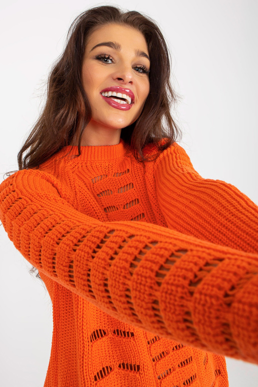 Oranž naiste ülisuur ümara kaelusega...