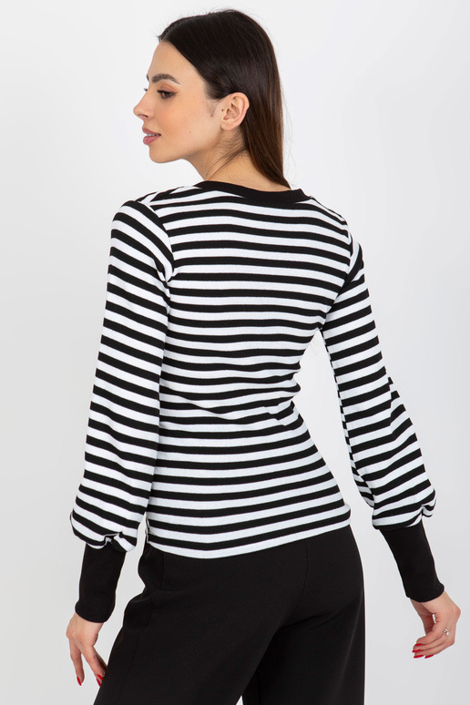 Must-valge liibuv triipudega pluus...