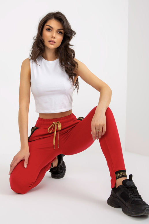 Punased naiste dressipüksid elastse...