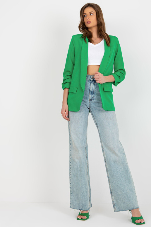 Roheline volangidega varrukatega...