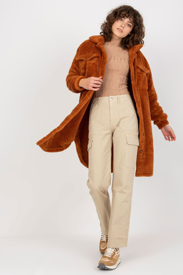 Helepruun pikk karvane...