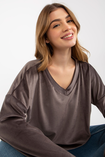 Tumehall veluurist... 2