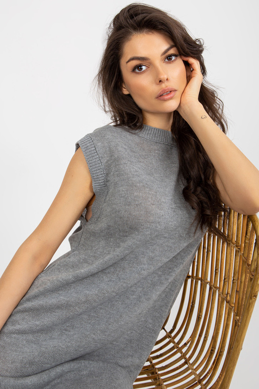 Hall suvine vabaaja kootud kleit