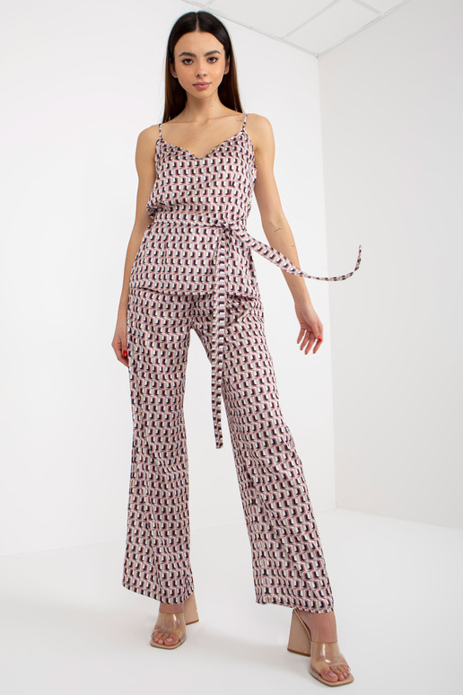 Beeži ja roosa kolmeosaline vabaaja... Beeži ja roosa kolmeosaline vabaaja...