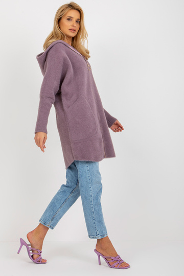 Lilla naiste kapuutsiga...