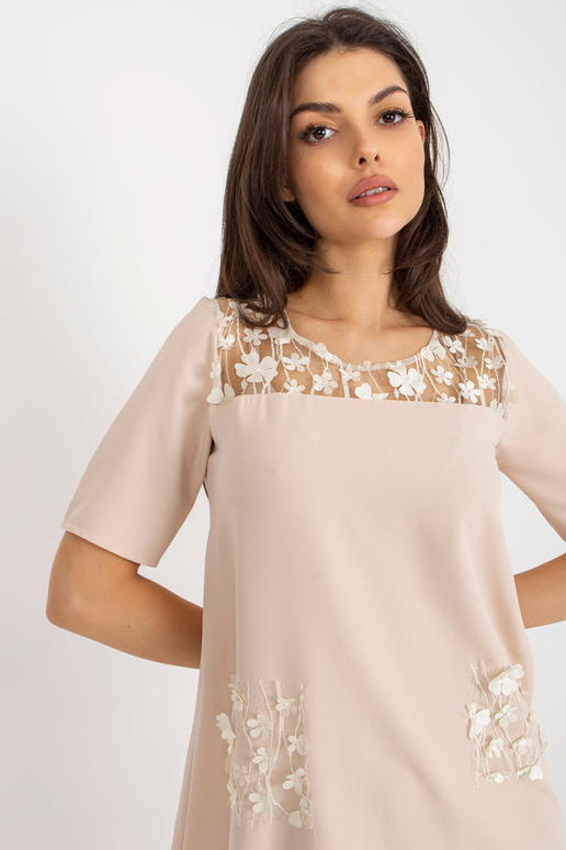 Beež mini kokteilikleit taskutega