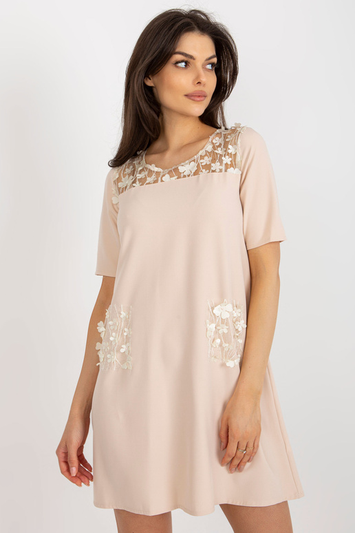 Beež mini kokteilikleit taskutega