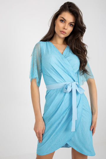 Helesinine pitsiga mähisega... 2