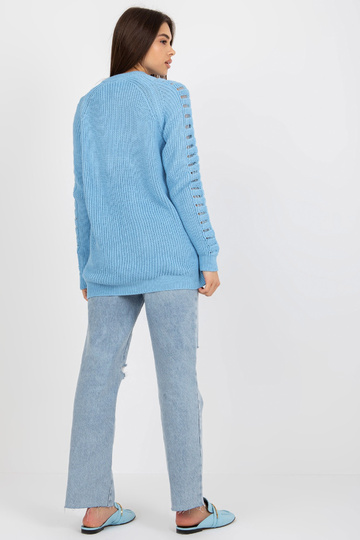 Helesinine ažuurne villane...