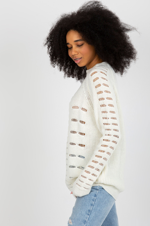 Ecru naiste ülisuur ažuurse mustriga...