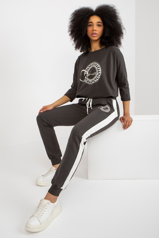 Khaki värvi naiste dressipluusi... Khaki värvi naiste dressipluusi...