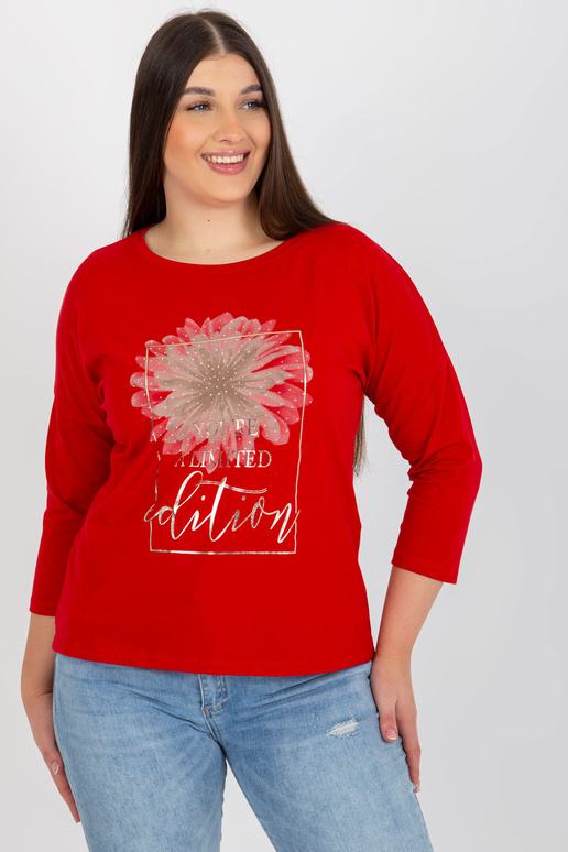 Punane naiste suures suuruses pluus...