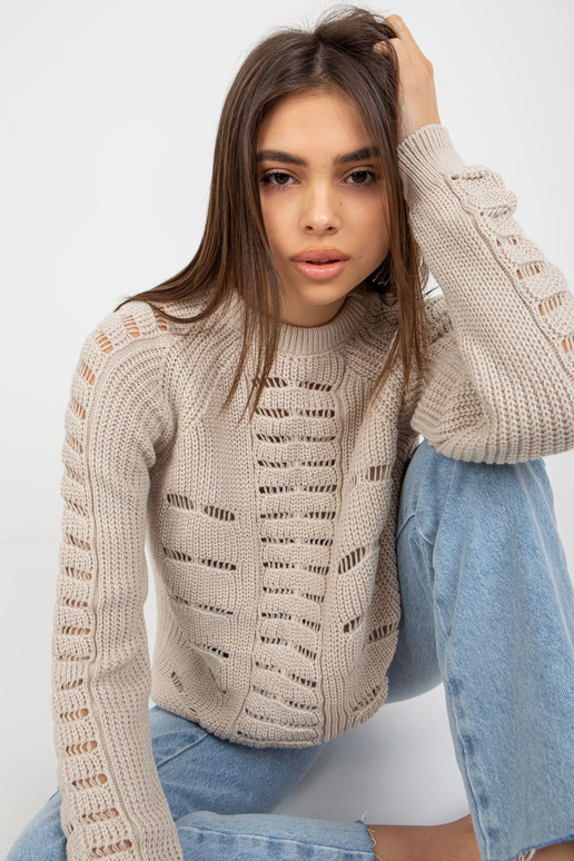 Beež pikk ažuurse mustriga ülisuur...