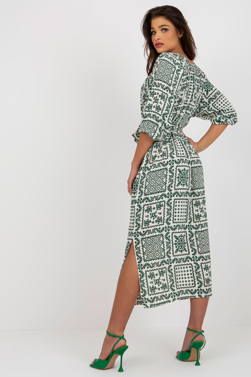 Helebeež roheline lõhikuga midikleit Helebeež roheline lõhikuga midikleit