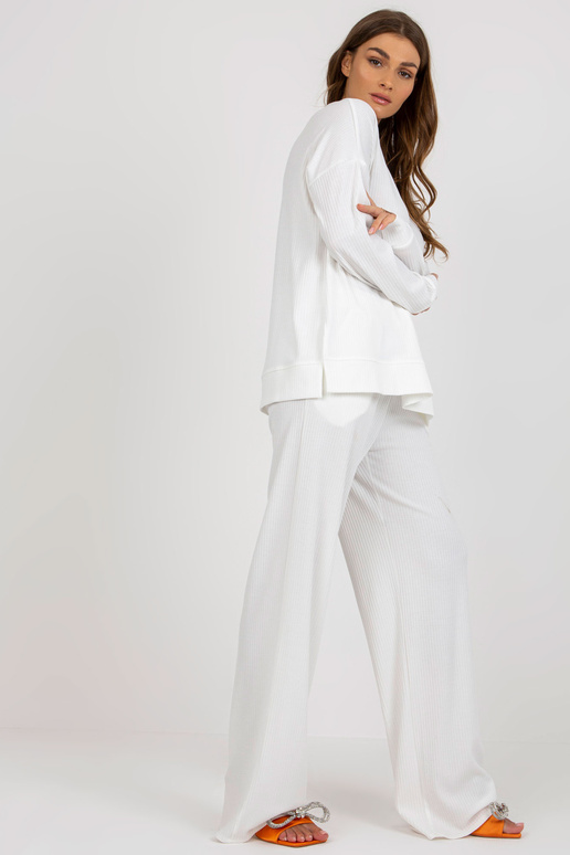 Ecru soonik vabaaja komplekt laiade...