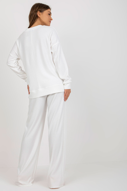 Ecru soonik vabaaja komplekt laiade...