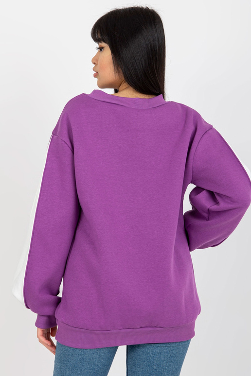 Lilla kapuutsita lõhikutega dressipluus