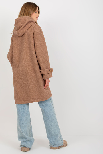 Tumebeež plush kapuutsiga...