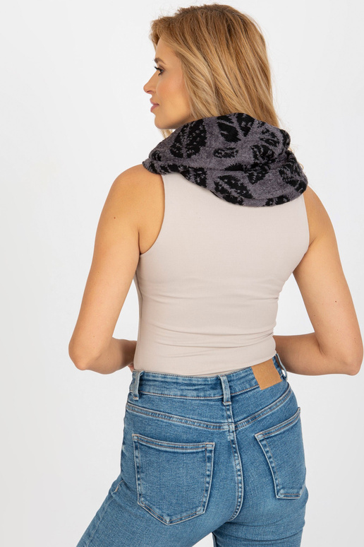 Tumehall-must mustritega naiste korsten