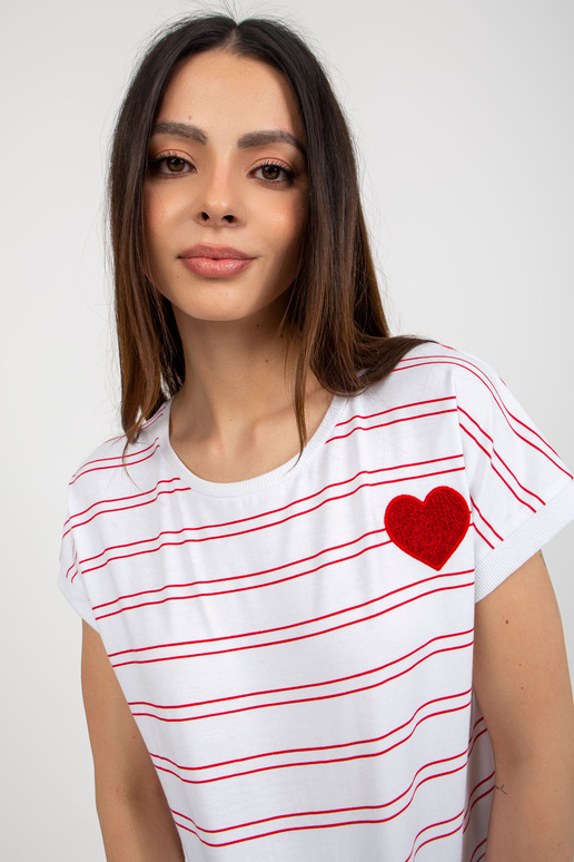 Valge ja punase vaba triibuline...