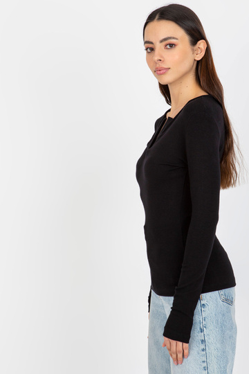 Must viskoosist vabaaja... 2